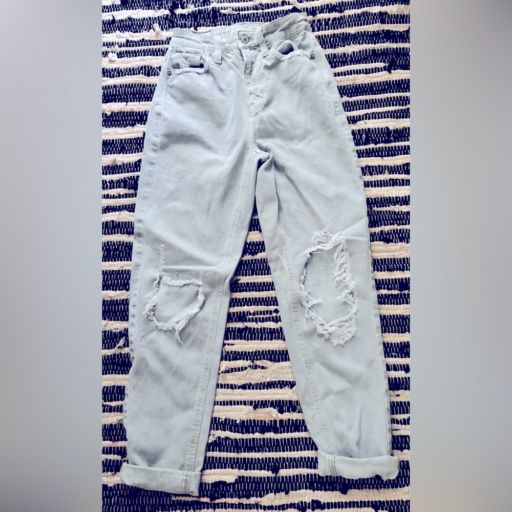 American Eagle size 00, super cute!